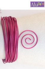 Alu wire 2 mm strong pink embossed