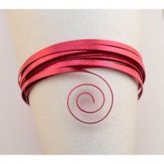 Flat wire embossed strong pink